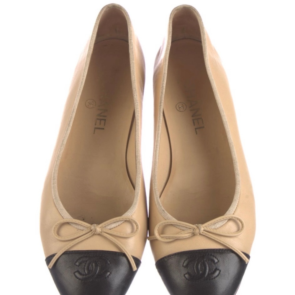 Chanel Lambskin Flats - Beige Two Tone